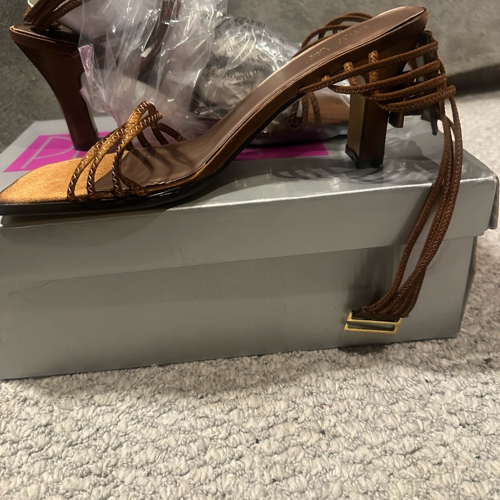 Prima Donna Brown Strappy Mid-Heel Sandals with Wrap Ties